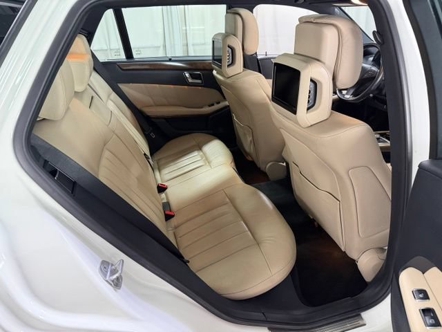 Used 2011 Mercedes-Benz E 350 4MATIC Wagon image 8