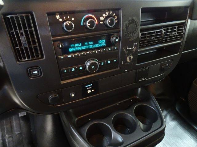 Used 2018 Chevrolet Express 2500 w/ Driver Convenience Package RWD image 31