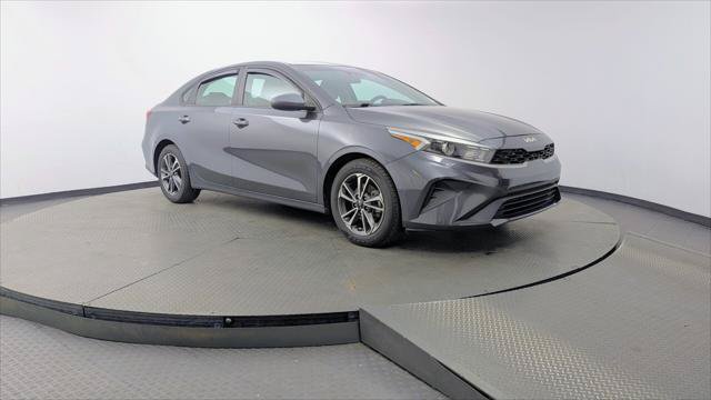 Used 2024 Kia Forte LXS FWD image 11