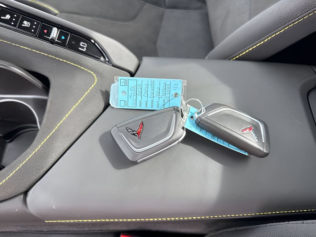Used 2024 Chevrolet Corvette Z06 w/ Stealth Interior Trim Package RWD image 27
