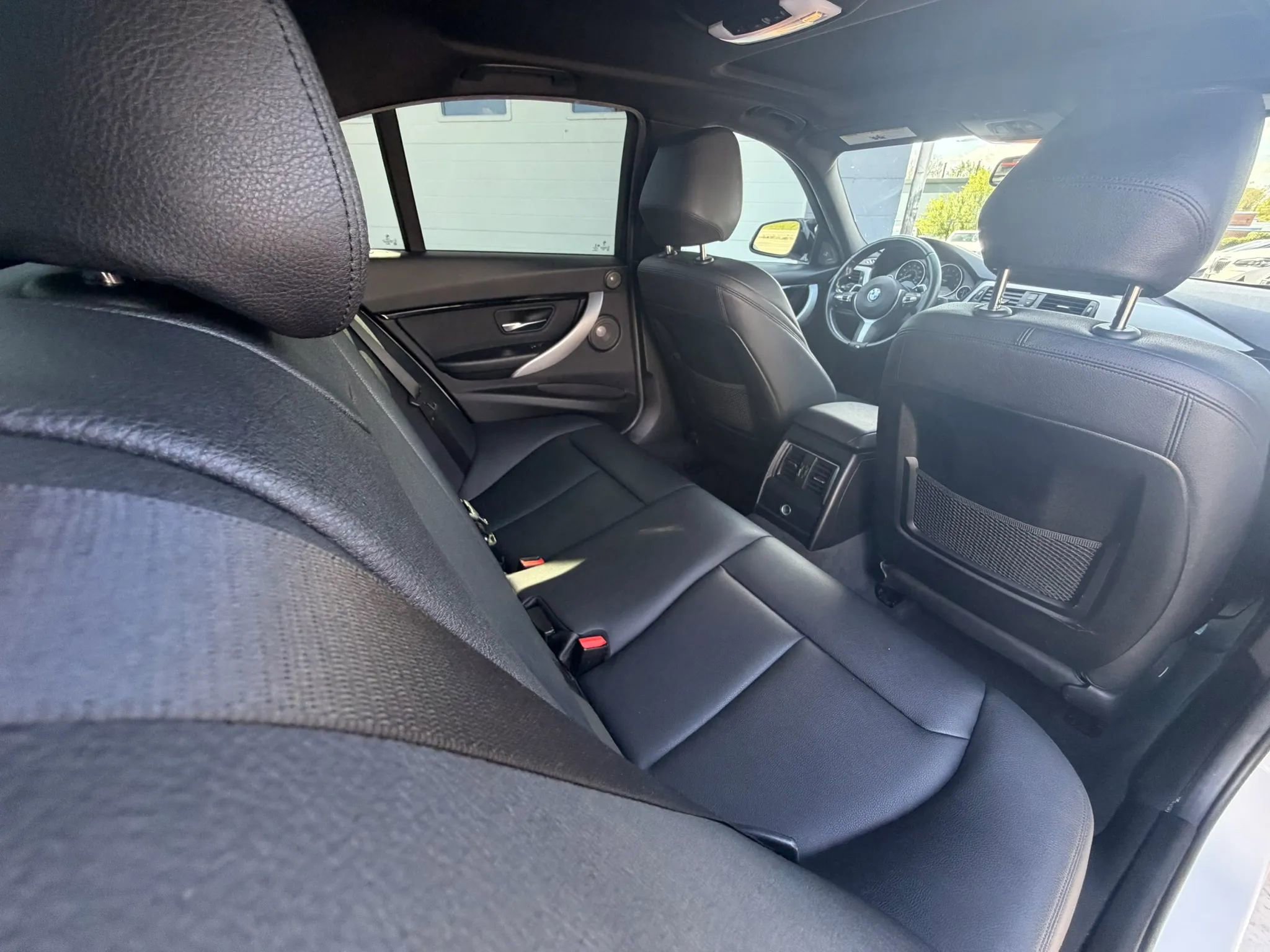 Used 2018 BMW 340i xDrive Sedan w/ Premium Package AWD/4WD image 20