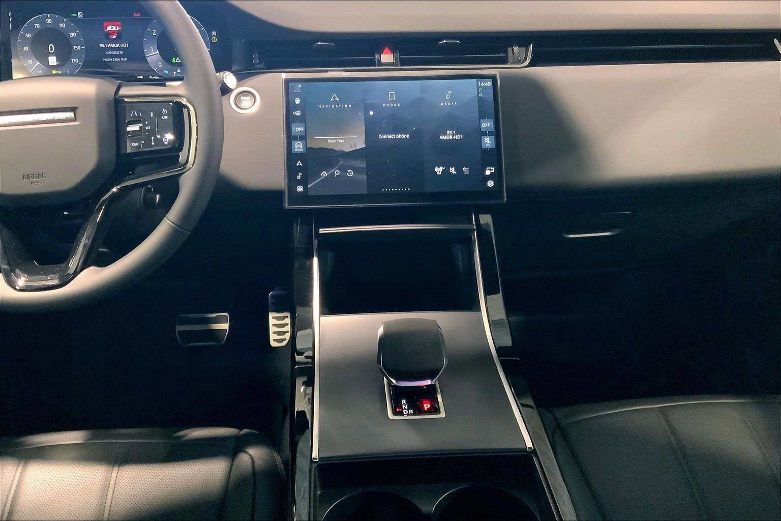 New 2026 Land Rover Range Rover Evoque Dynamic SE AWD/4WD image 6