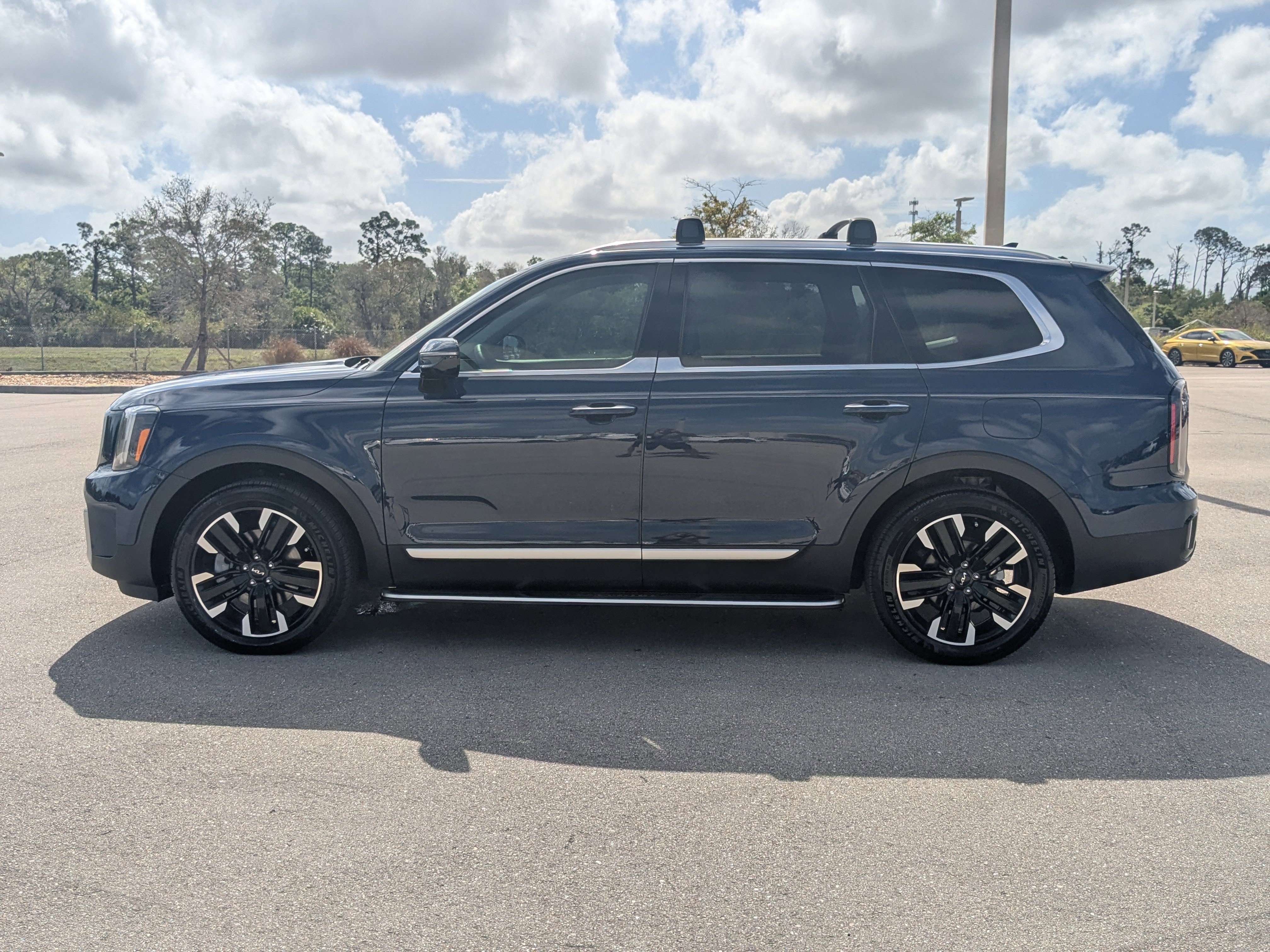 Certified 2023 Kia Telluride SX Prestige image 8