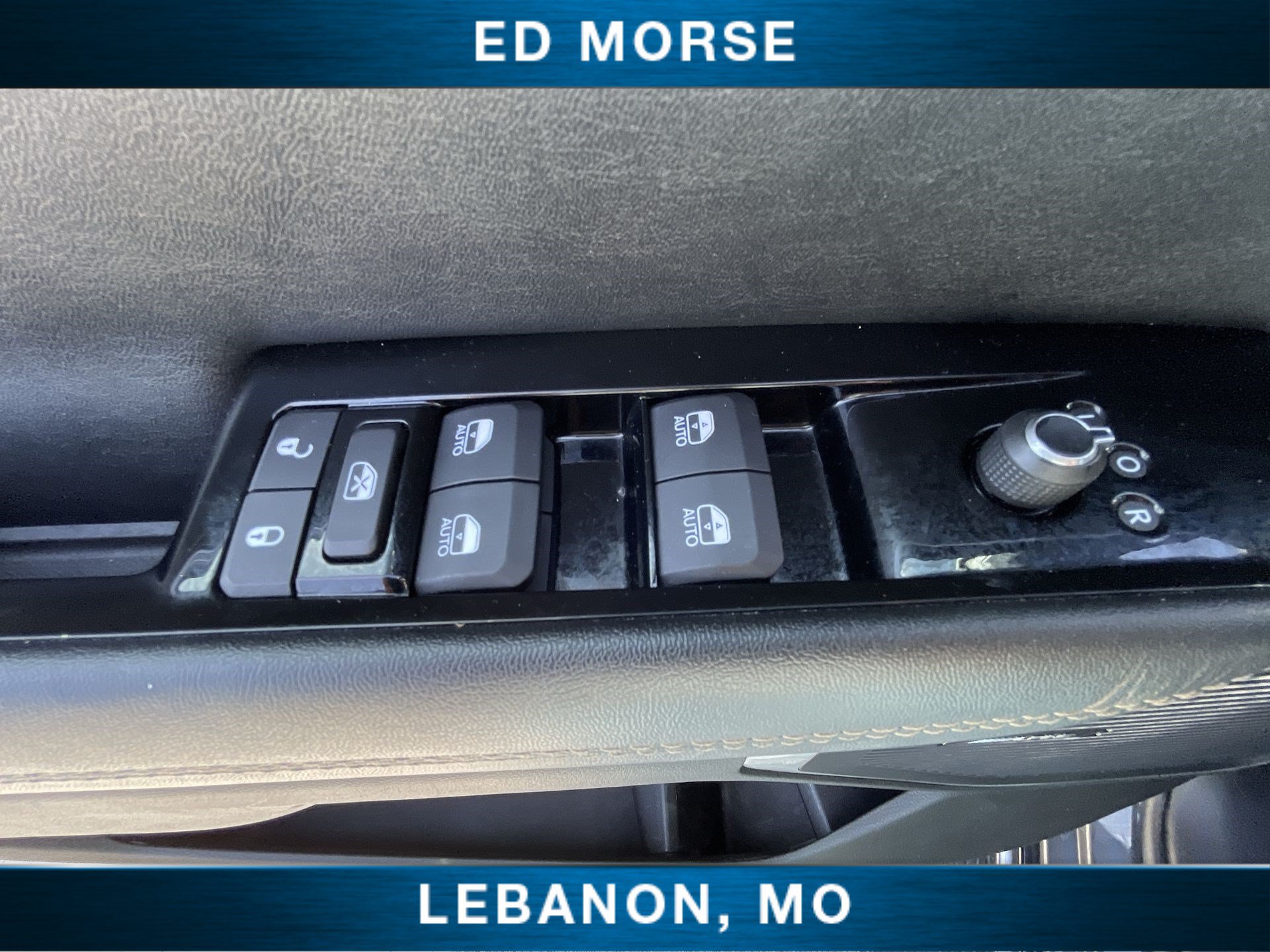 Used 2024 Jeep Wagoneer L Series II w/ Flexible Seating Group AWD/4WD image 21