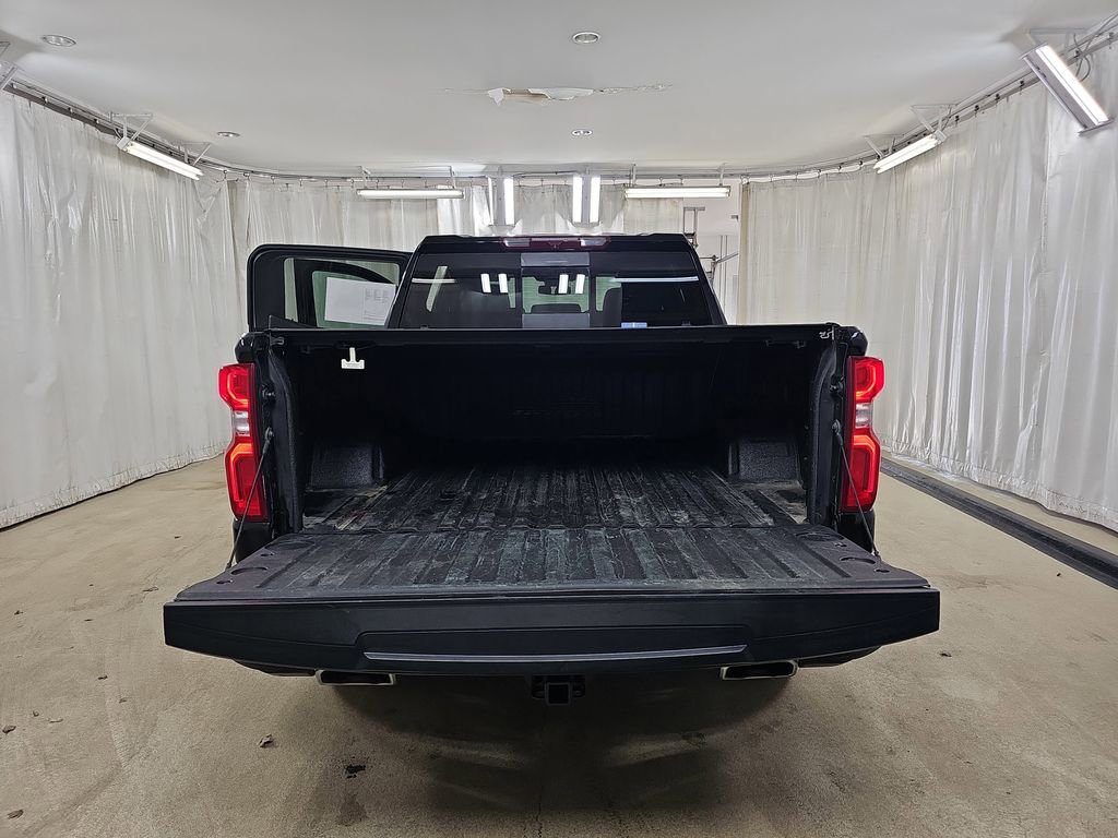 Certified 2023 Chevrolet Silverado 1500 High Country w/ High Country Premium Package image 15