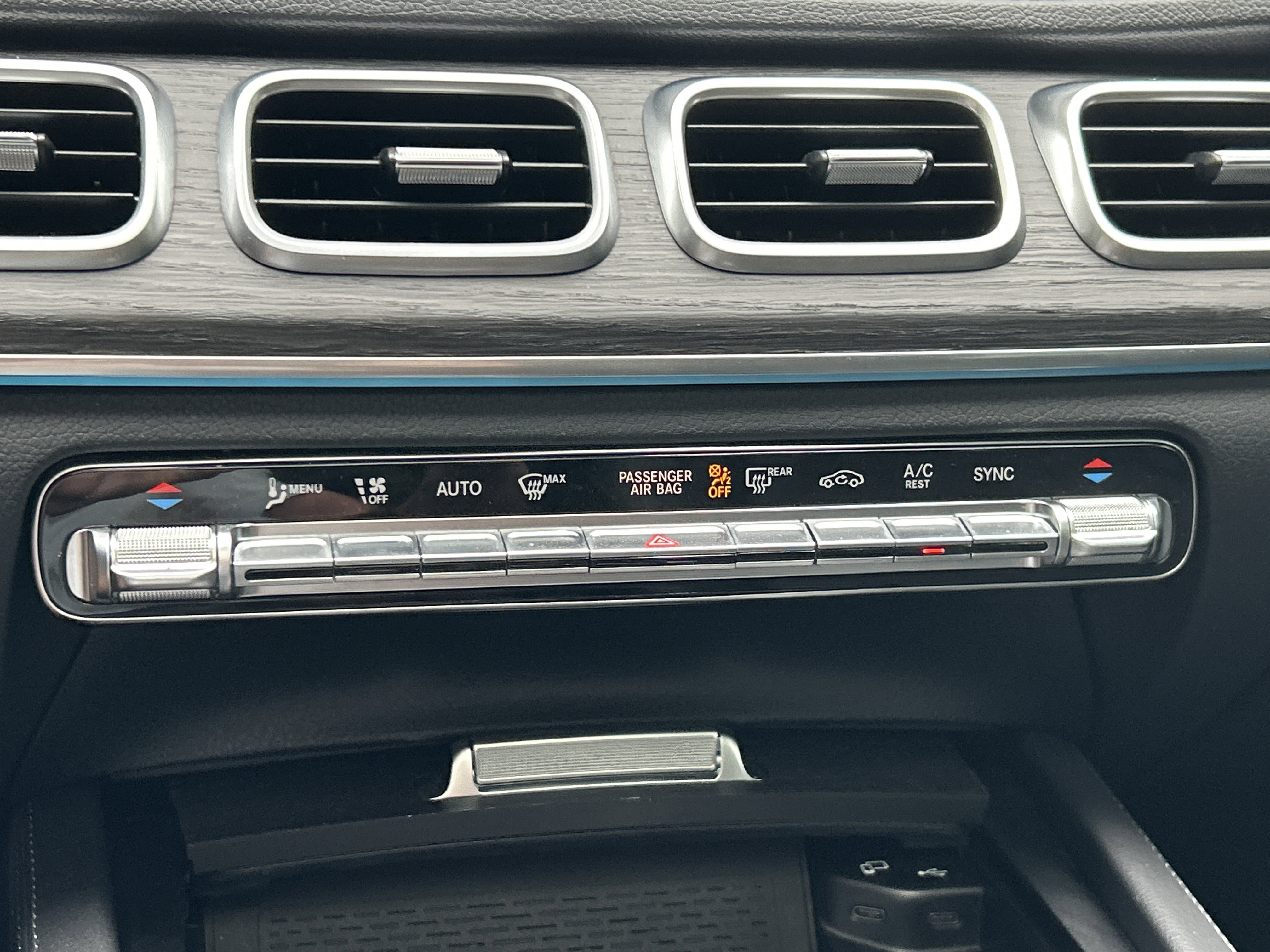 Certified 2021 Mercedes-Benz GLE 580 4MATIC image 34