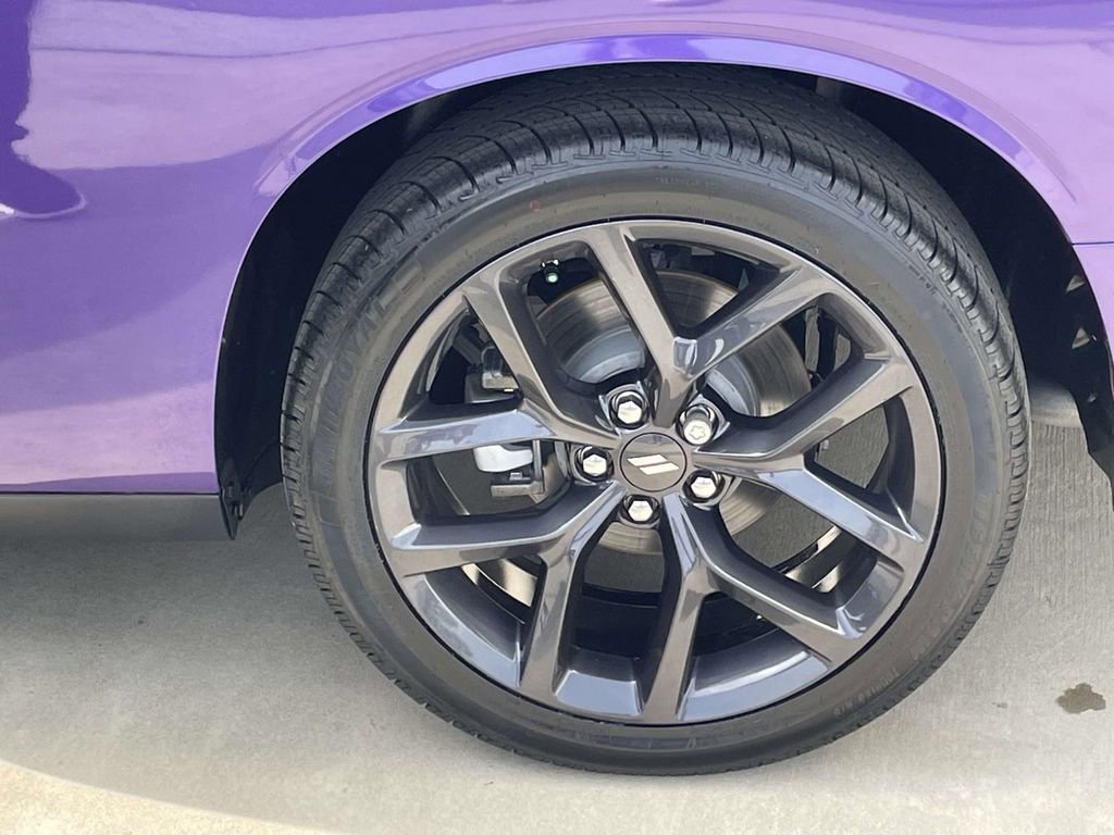 Used 2023 Dodge Challenger SXT w/ Blacktop Package image 10