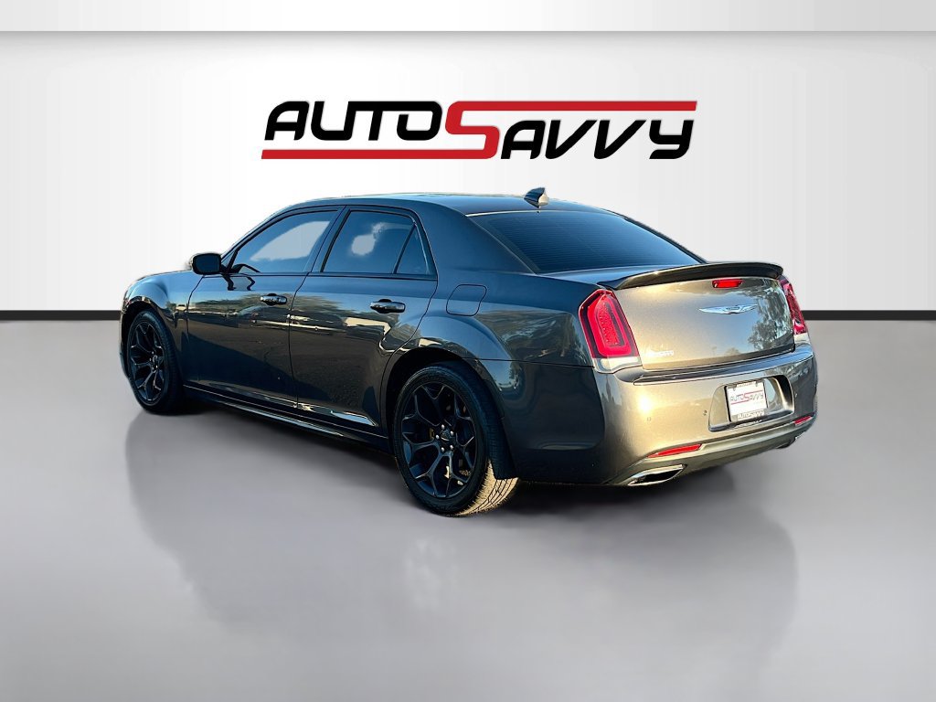 Used 2020 Chrysler 300 S w/ 300S Premium Group RWD image 5