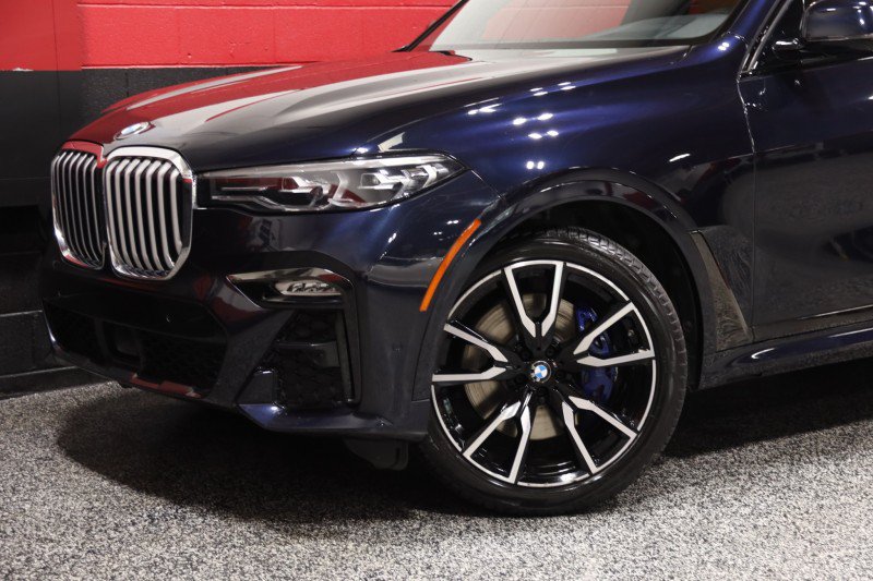 Used 2019 BMW X7 xDrive50i w/ M Sport Package AWD/4WD image 19