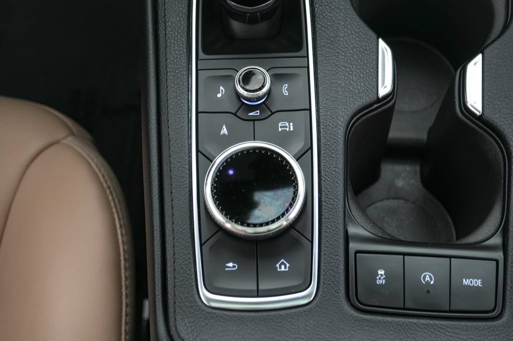 Used 2024 Cadillac XT4 Premium Luxury w/ Active Safety Package AWD/4WD image 19