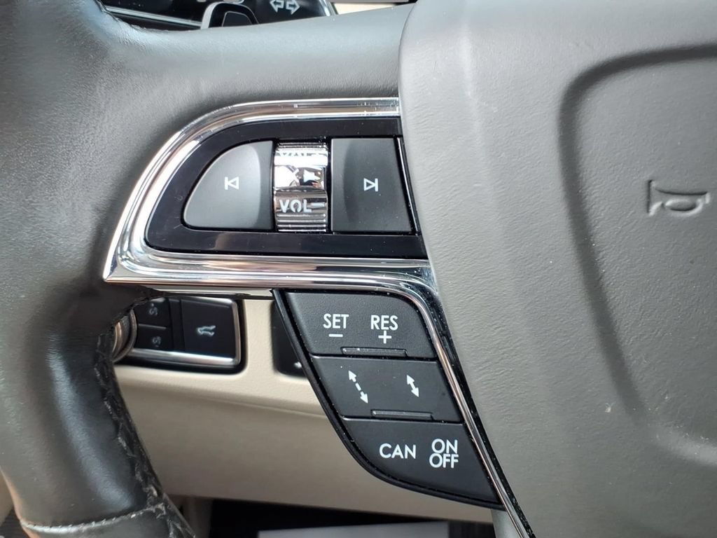 Used 2021 Lincoln Navigator L Reserve w/ Luxury Package AWD/4WD image 22