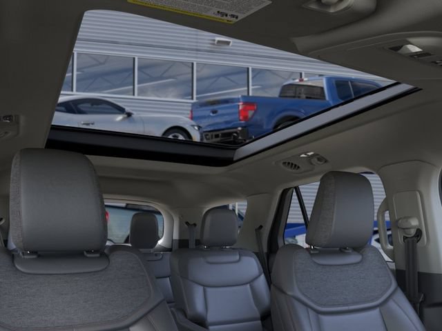 New 2026 Ford Explorer Active w/ Active Comfort Package AWD/4WD image 8