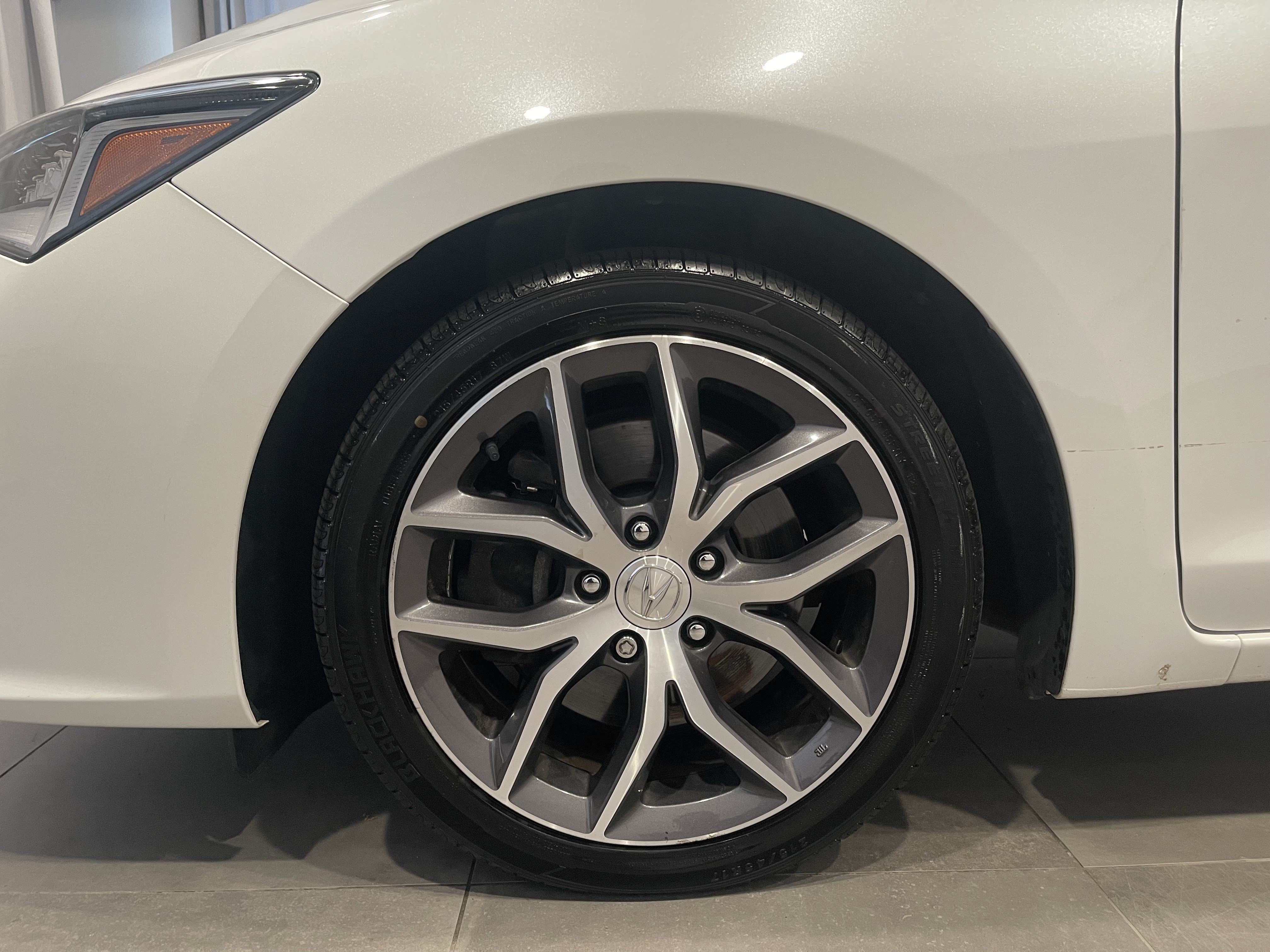 Used 2019 Acura ILX FWD image 7
