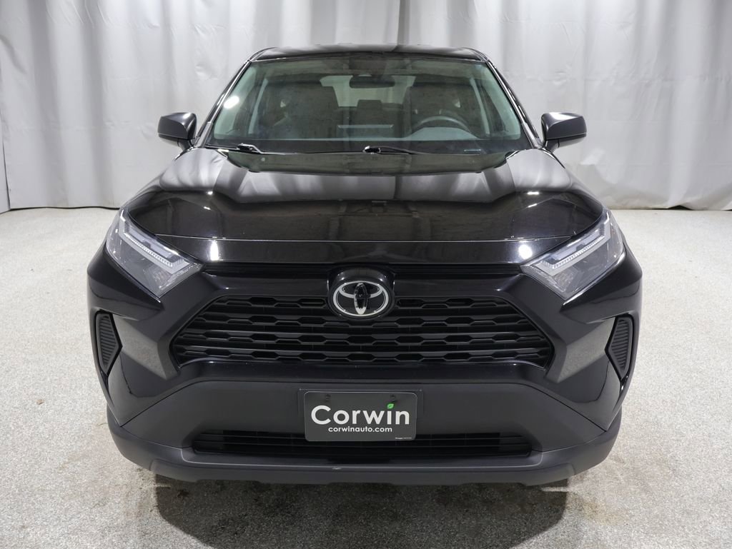 Used 2024 Toyota RAV4 LE image 7