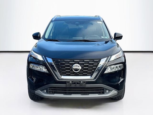 Used 2021 Nissan Rogue SL image 2