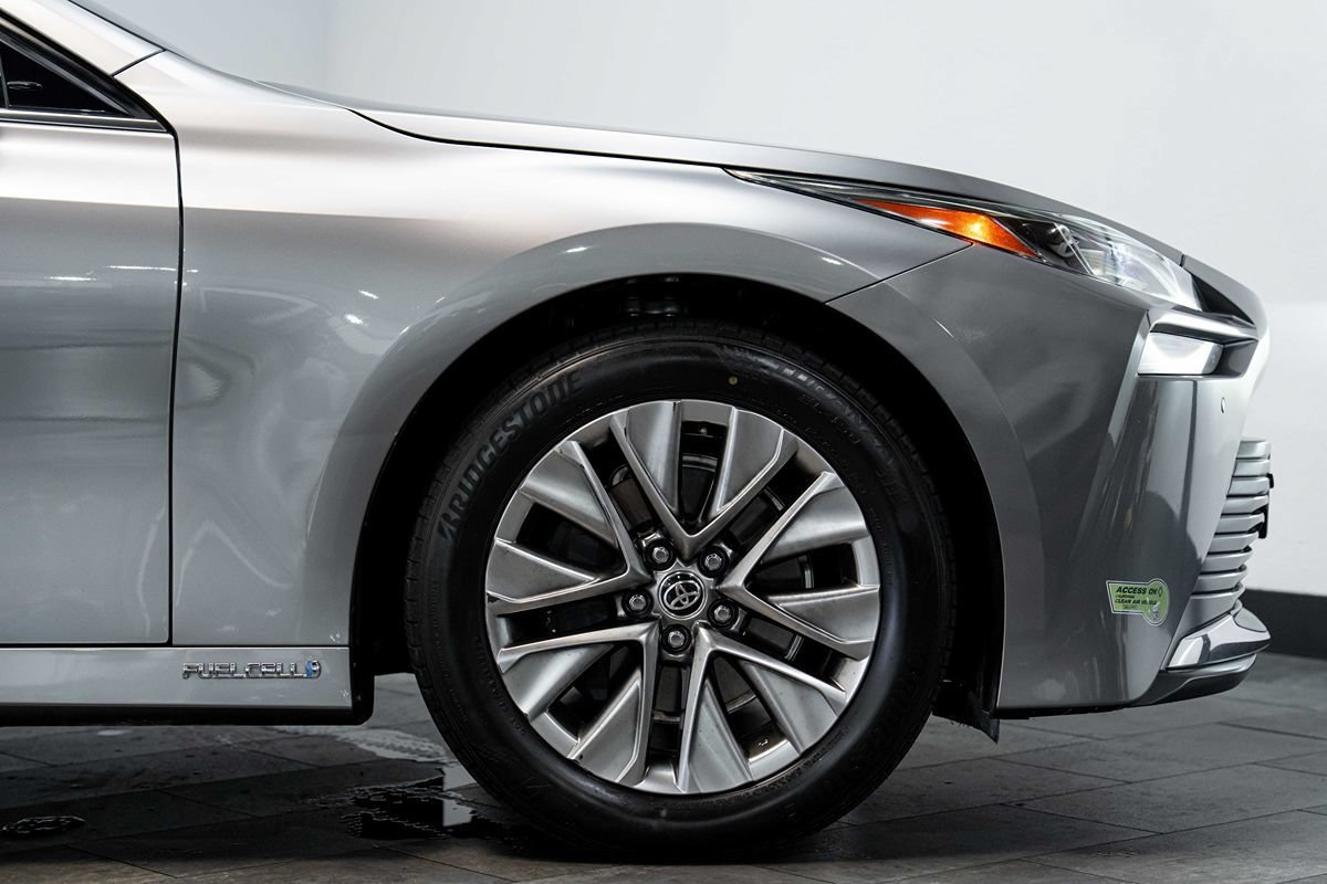 Used 2023 Toyota Mirai w/ Advanced Technology Package RWD image 9