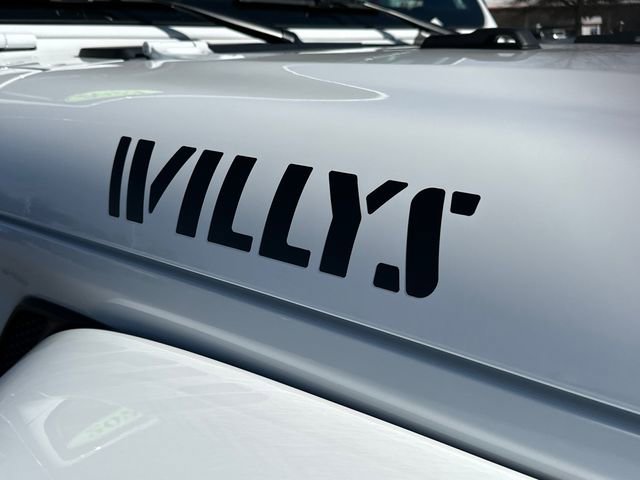 Used 2023 Jeep Gladiator Willys image 7