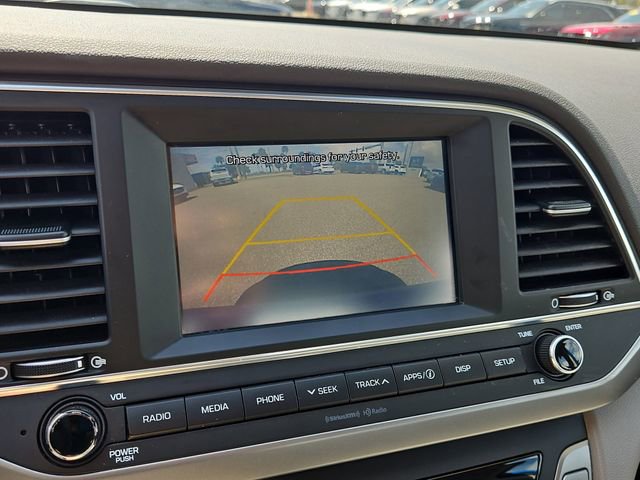 Used 2017 Hyundai Elantra SE image 24