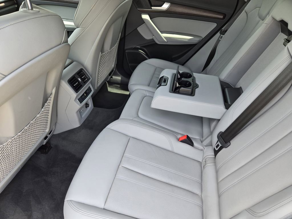 Certified 2023 Audi Q5 2.0T Premium Plus w/ Premium Plus Package AWD/4WD image 40