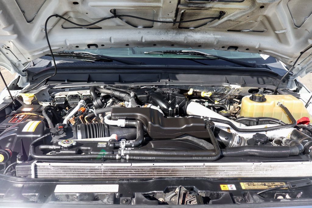 Used 2011 Ford F550 2WD Crew Cab Super Duty w/ Payload Upgrade Pkg image 15