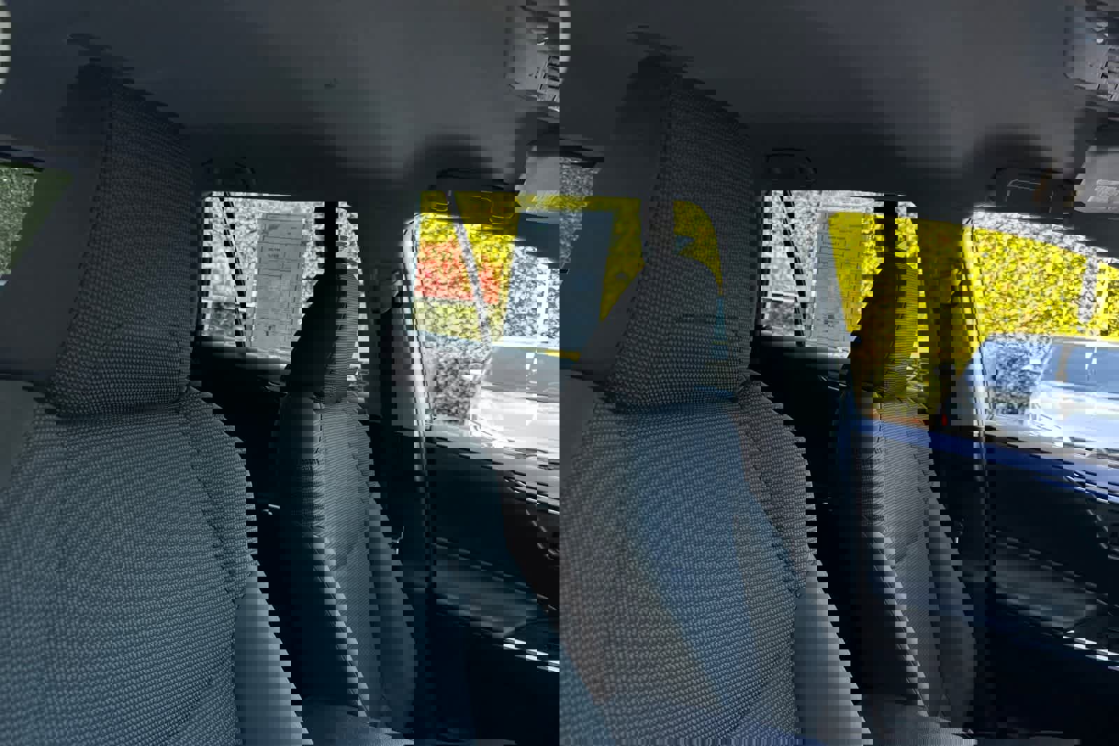 Used 2022 Toyota RAV4 LE image 19