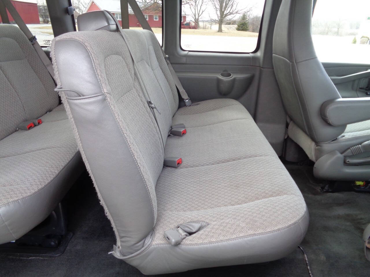 Used 2018 GMC Savana 3500 LT w/ LT Preferred Equipment Group RWD image 33