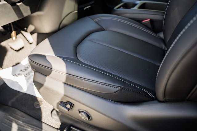 New 2026 Chrysler Pacifica Select image 33