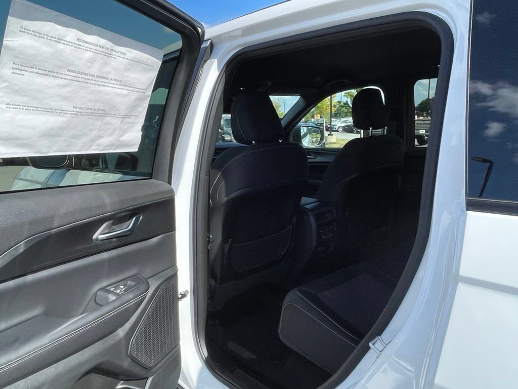 New 2026 Jeep Grand Cherokee Laredo RWD image 35
