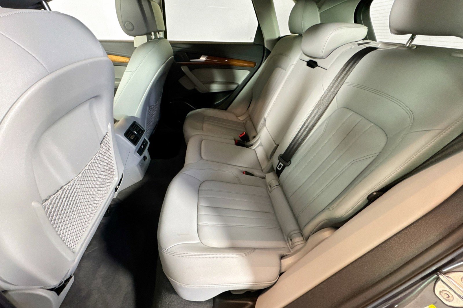 Used 2022 Audi Q5 2.0T Premium w/ Convenience Package image 21