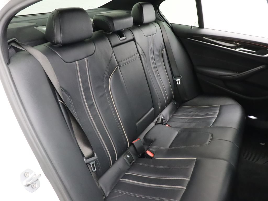 Used 2019 BMW 530i w/ Convenience Package RWD image 34