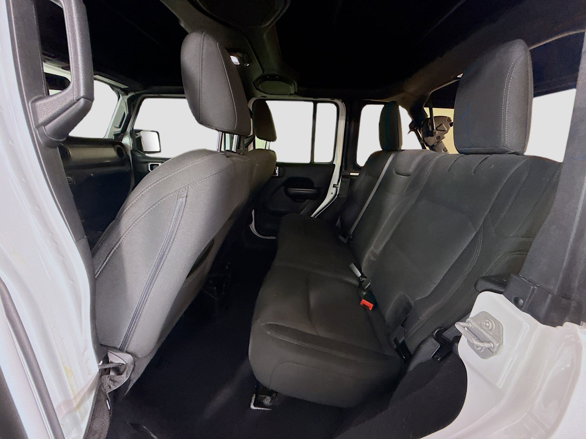 Used 2018 Jeep Wrangler Unlimited Sport S image 25