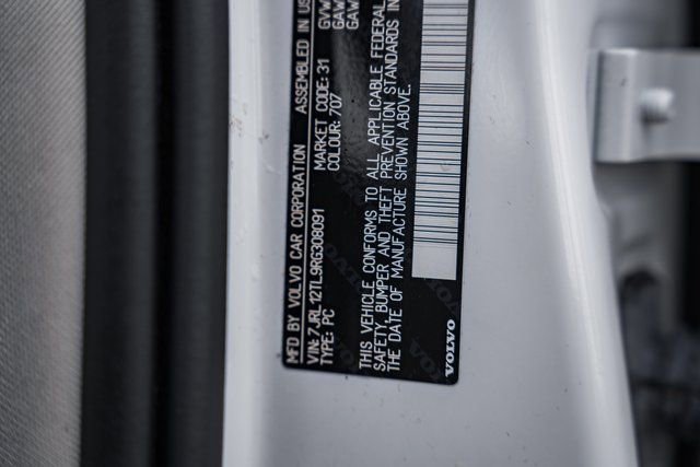 Certified 2024 Volvo S60 B5 Plus image 37