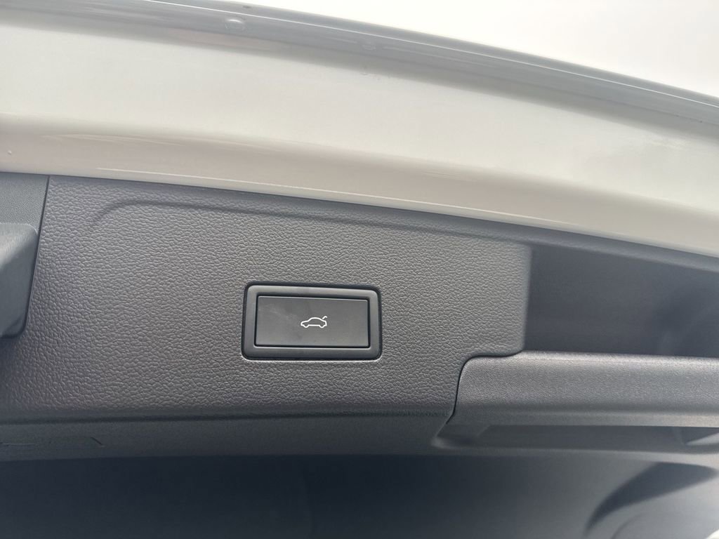 New 2026 Volkswagen Atlas Cross Sport SEL Premium R-Line image 46