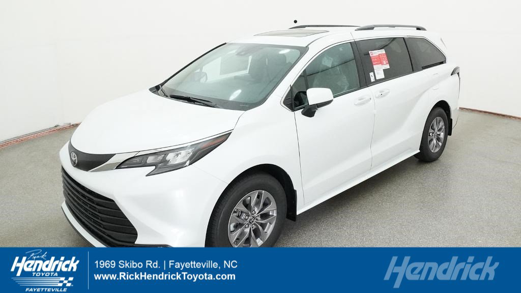 New 2026 Toyota Sienna XLE
