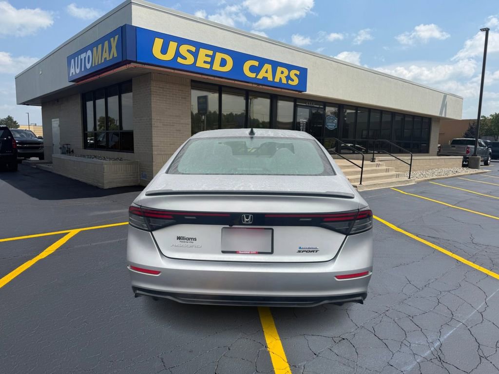 Used 2024 Honda Accord Sport image 6