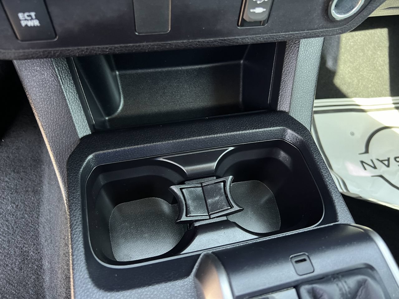 Used 2017 Toyota Tacoma SR5 w/ Tow Package RWD image 19