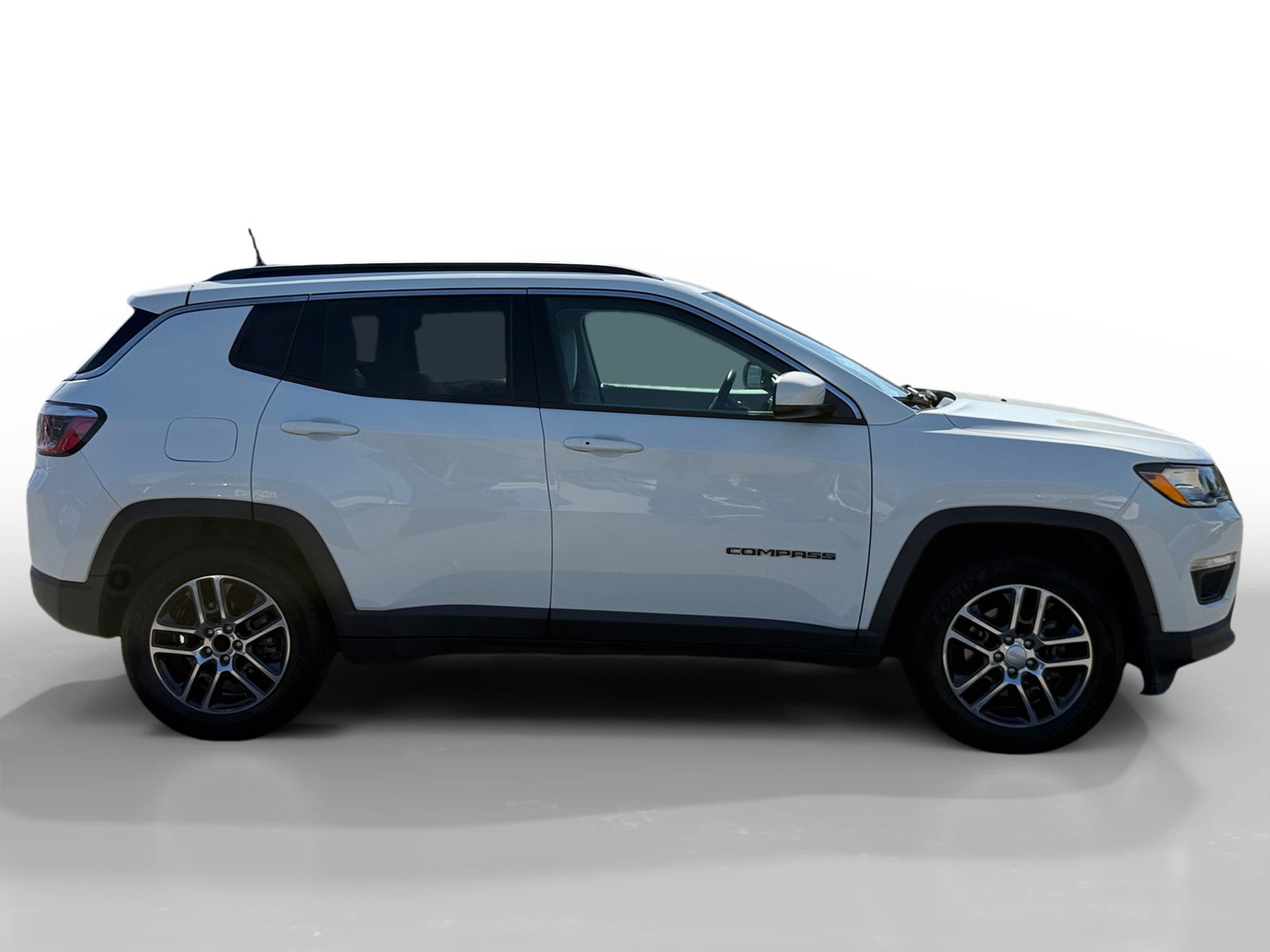 Used 2018 Jeep Compass Latitude w/ Popular Equipment Group FWD image 6