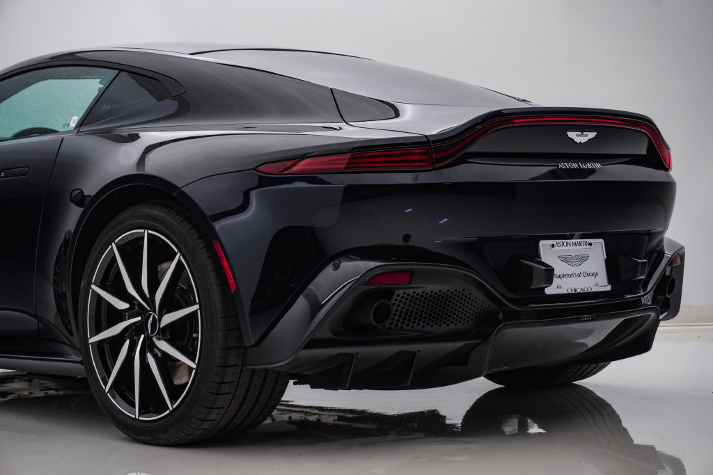 Used 2019 Aston Martin V8 Vantage Coupe RWD image 11