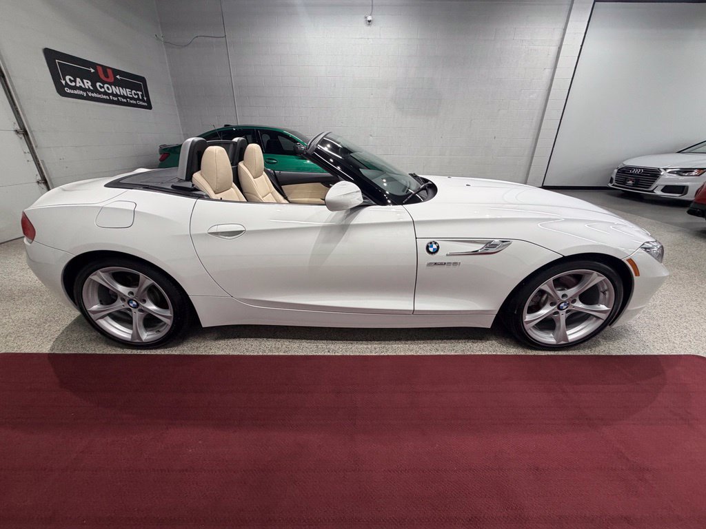 Used 2016 BMW Z4 sDrive28i RWD image 13