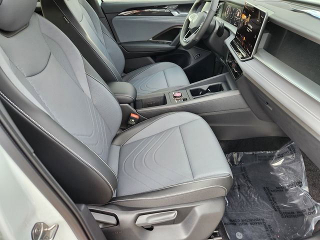 New 2026 Volkswagen Tiguan SE R-Line image 13