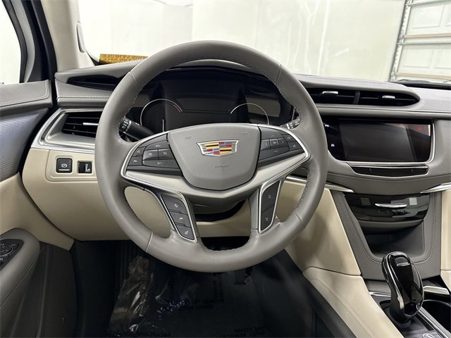 Certified 2025 Cadillac XT5 Premium Luxury image 22