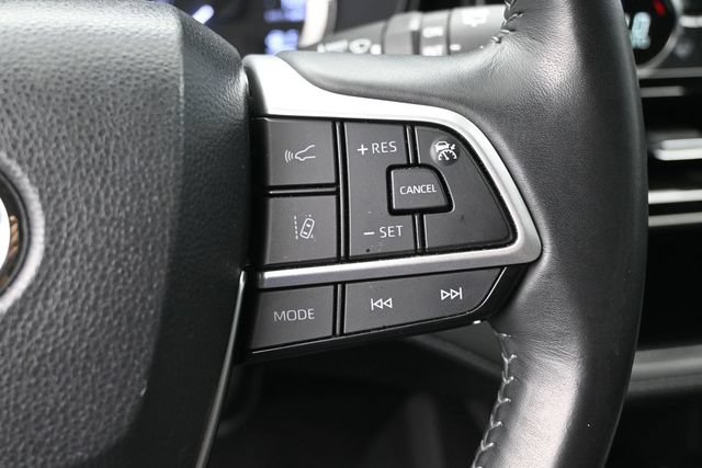 Certified 2024 Toyota Highlander LE AWD/4WD image 21
