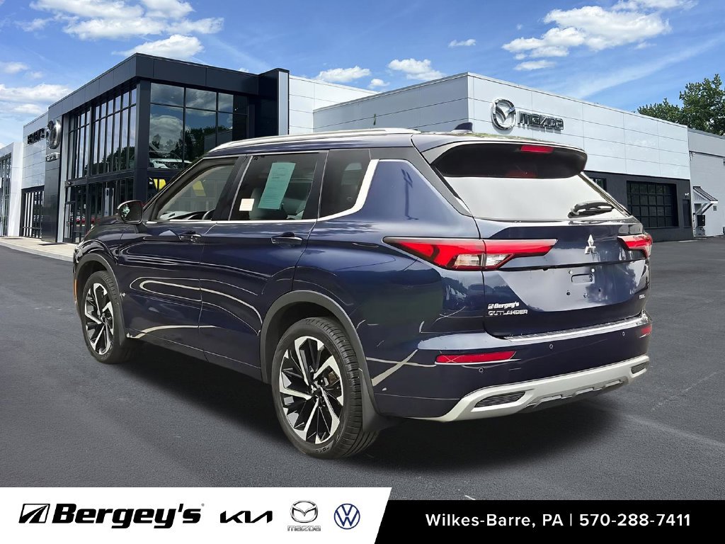 Used 2023 Mitsubishi Outlander SEL AWD/4WD image 16