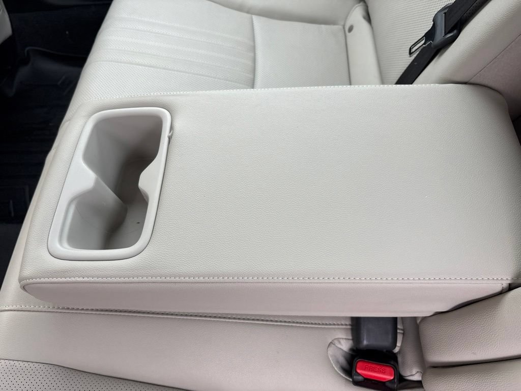 Used 2019 Honda Accord Touring image 13