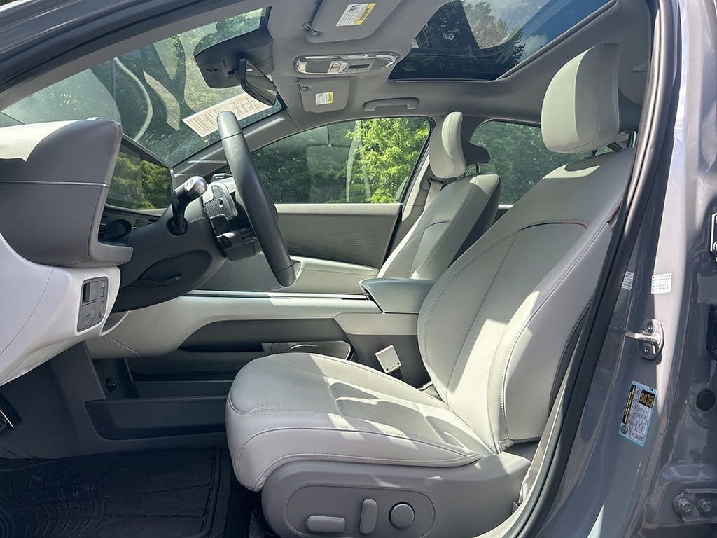 Used 2023 Hyundai Ioniq 6 Limited RWD image 6