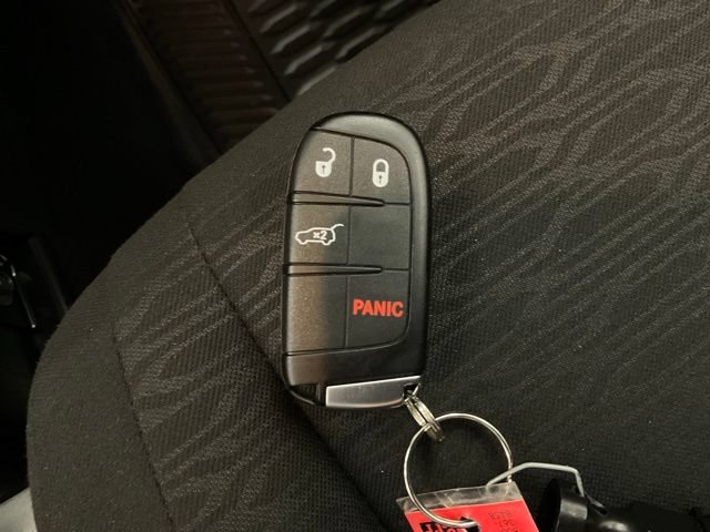 Used 2025 Dodge Durango AWD image 27