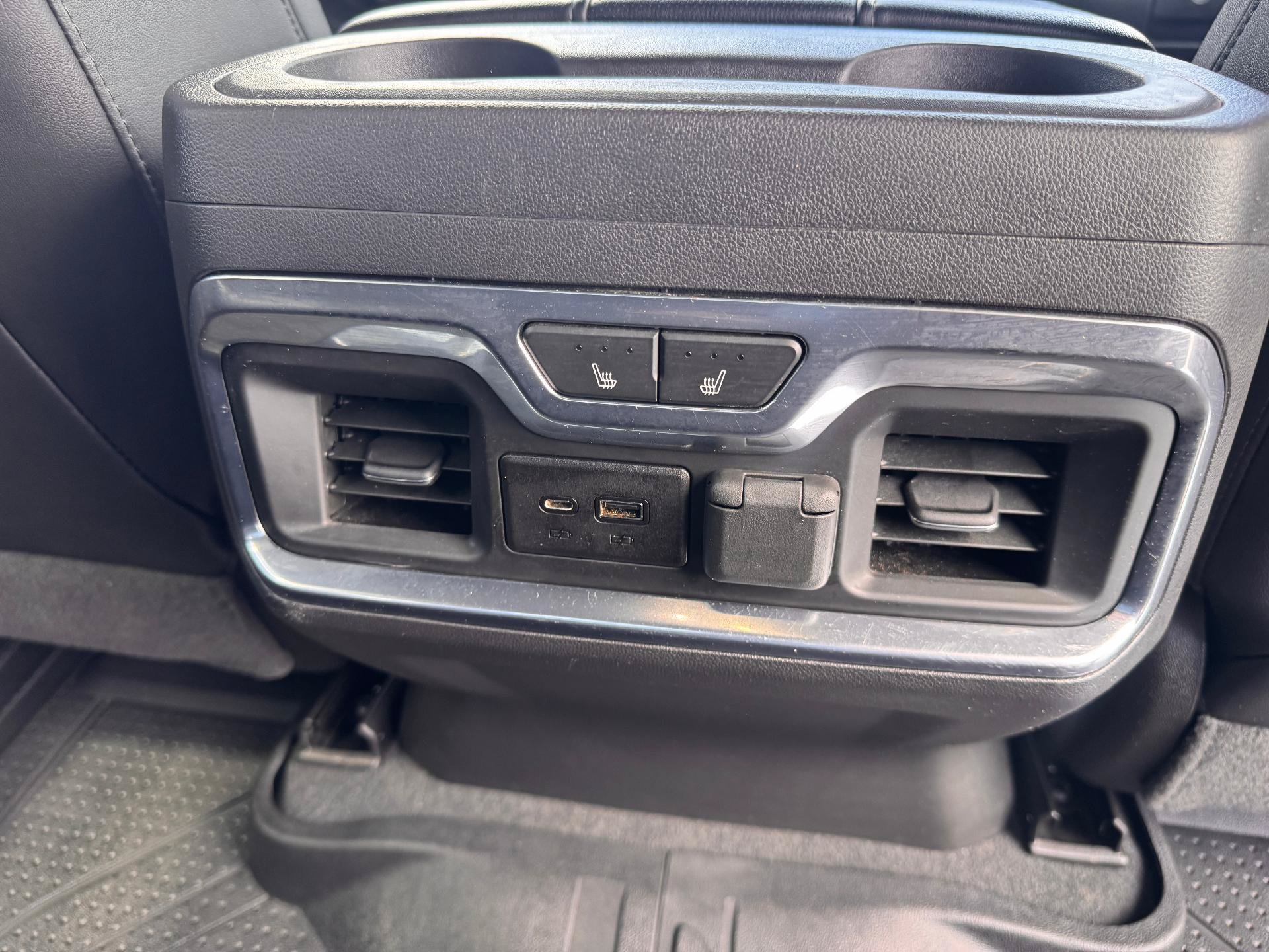 Used 2021 Chevrolet Silverado 1500 High Country w/ Technology Package AWD/4WD image 21