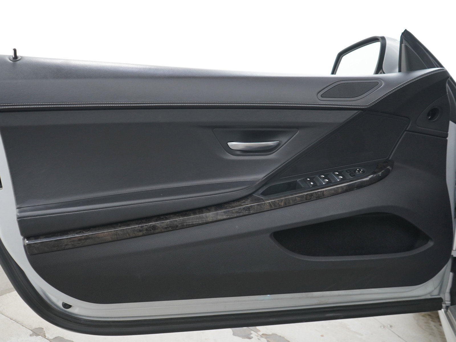 Used 2012 BMW 650i xDrive Convertible AWD/4WD image 13