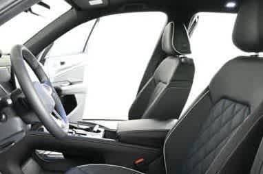 New 2026 Volkswagen Atlas Cross Sport SEL Premium R-Line AWD/4WD image 33