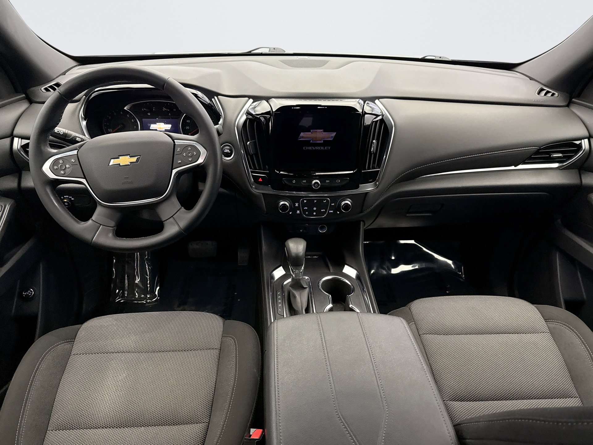 Used 2023 Chevrolet Traverse LT image 14